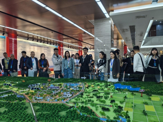 1764809627515441.jpg 招商小组图片1.jpg